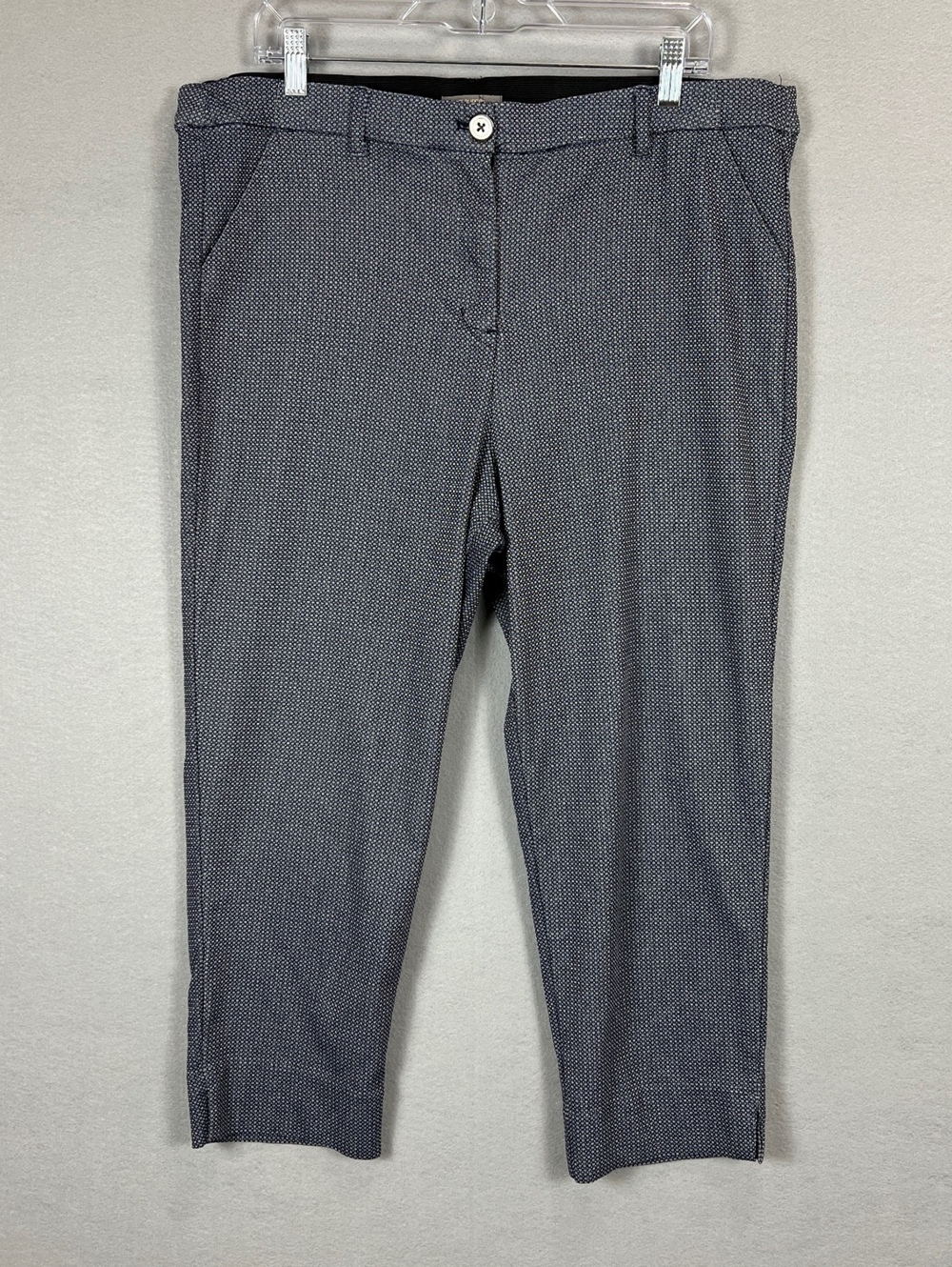 Maurices Women's Cropped Dress Pants Size XXL Navy Blue Patterned